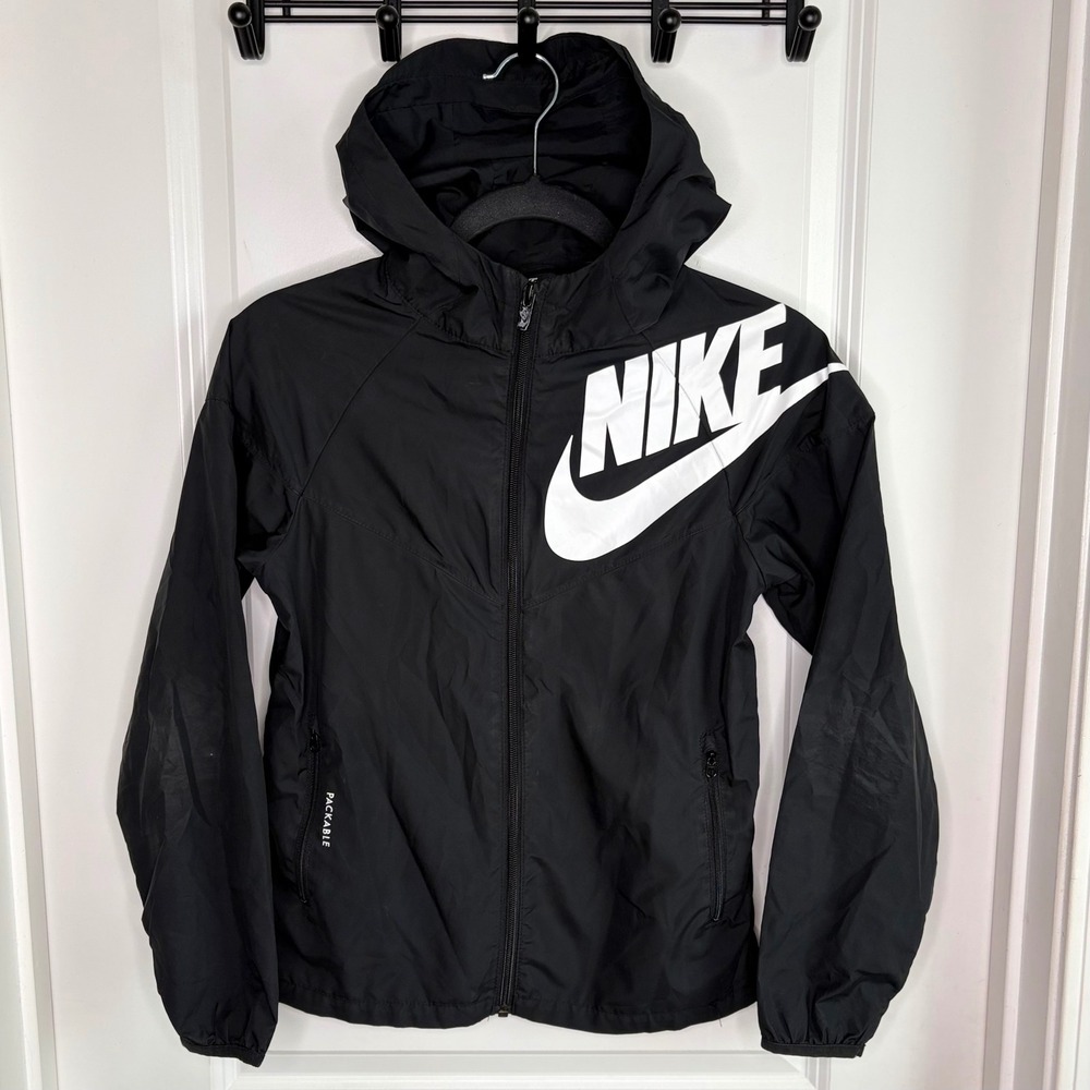 Nike Sportswear Packable Windbreaker Jacket Black White Logo Boys Medium Casual